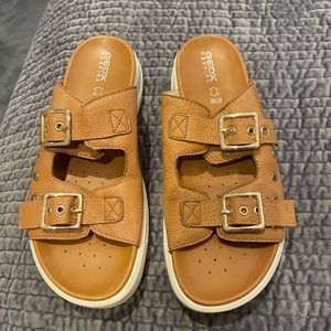 Geox Sandals sz 9 tan, light brown, camel colored  leather platform
